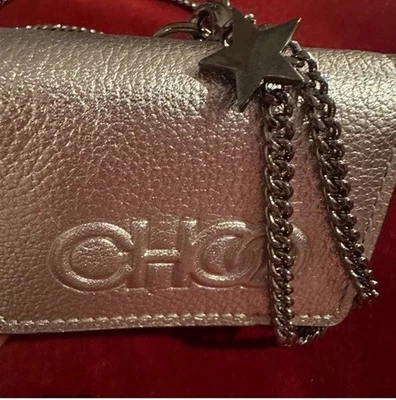 Apple AirPods Pro Leather Case by Jimmy Choo with Chain Strap And Star Detail - Imagem 1 de 4