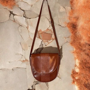 Vintage Past Times Embossed Leather Saddlebag Crossbody Purse Boho Country - Picture 1 of 18