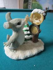 CHARMING TAILS BY FITZ & FLOYD FIGURINE "SENDING A LITTLE SNOW YOUR WAY"