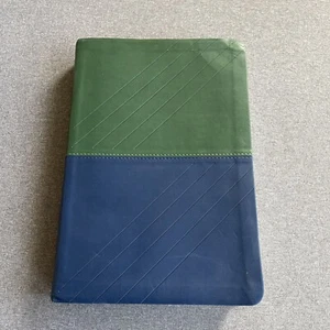 Biblia Bilingue / Bilingual Bible : Version Reina Valera / New King Jame... - Imagen 1 de 22