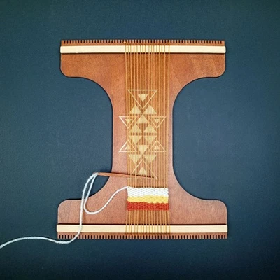Small Wooden Frame Loom for Hand Weaving – Includes 2 Needles & Comb - Image 1 of 4