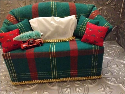 XMAS RED TRUCK SOFA TISSUE BOX COVER NEW HANDMADE FREE TISSUES - Image 1 of 3
