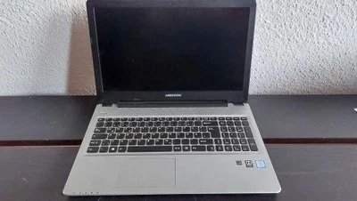 Medion Akoya Notebook E6422 mit i3-6100U 2,3GHz, 4GB RAM 256GB M2 SSD - Bild 1 von 4