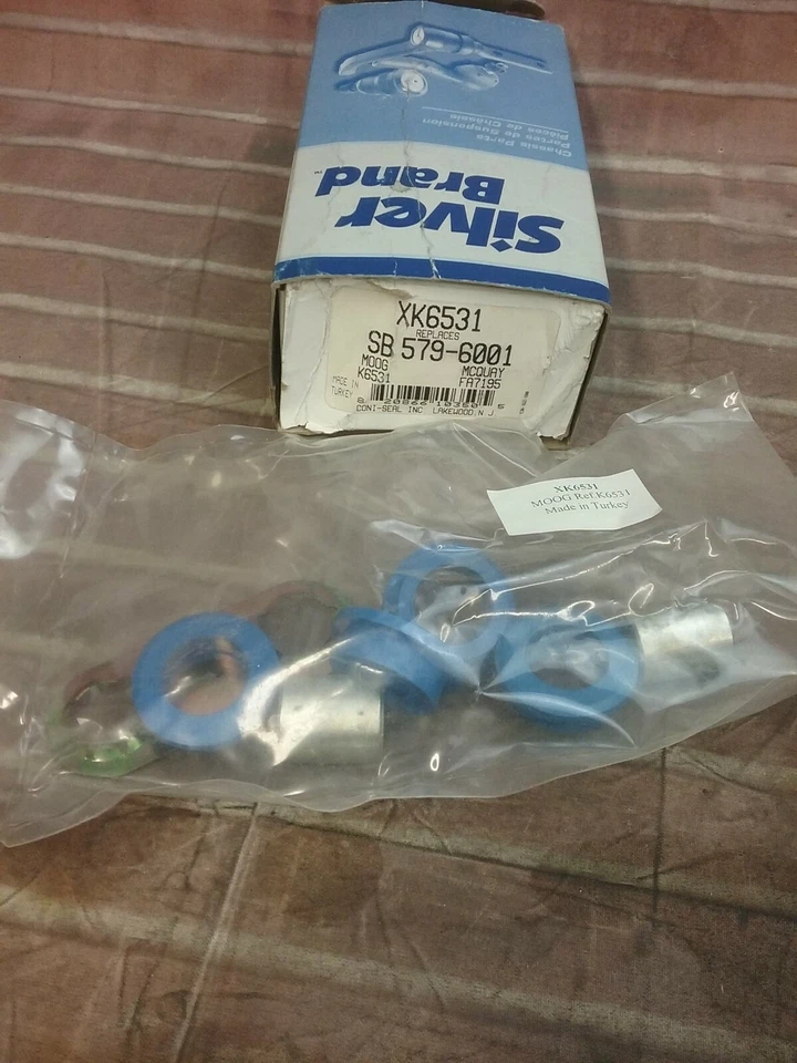 Kit de buje de extremo de varilla de amarre de dirección interior delantero plateado marca SB 579-6001  Foto 1 de 2