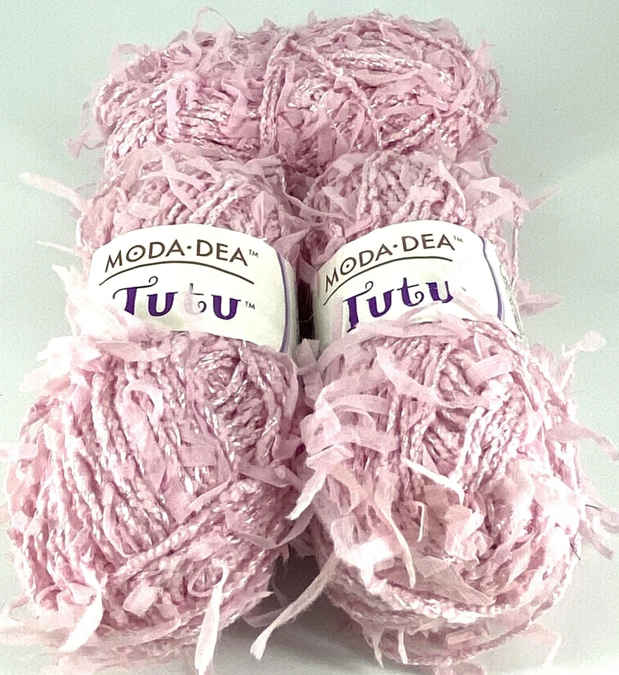 Moda Dea Tutu yarn - Petal Pink - 50g - Nylon/Cotton/Acrylic/Rayon - Germany - Image 1 of 4