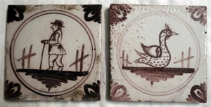 Azulejos de manganeso DELFT c1750 inusual cisne marrón y figura para caminar alguna restauración - Imagen 1 de 4