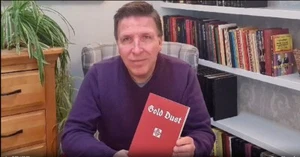 Gold Dust (Softbound) by Paul Gordon. 352 Pages of excellence. - Picture 1 of 6