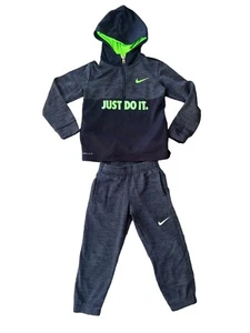 Boys Nike Two-piece Outfit Size 4 Sweatpants / Sweatshirt Excellent Condition  - Picture 1 of 3