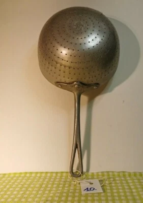 colino alluminio UTENSILE DA CUCINA VINTAGE (A10) scolapasta anni 40/50 - Immagine 1 di 4