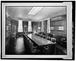 36. Photocopy of photograph BOARD ROOM, LOOKING WEST - Cincinnati Union - Picture 1 of 1