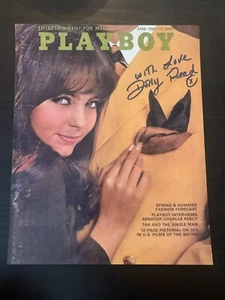 Foto firmada de Dolly Read 8x10 Playmate autografiada más allá del valle de las muñecas - Imagen 1 de 2