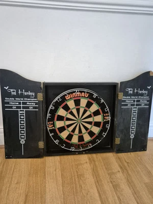 Winmau Dartboard Cabinet  Ted Hankey Black With Bracket  - Image 1 of 4