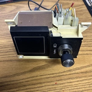 INTERRUPTOR FARO CUPÉ DEVILLE 85 - Imagen 1 de 4