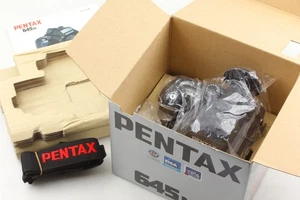 [Unbenutzt in Box] Pentax 645N analoge Mittelformatkamera + 120 Filmrückseite aus Japan - Bild 1 von 16