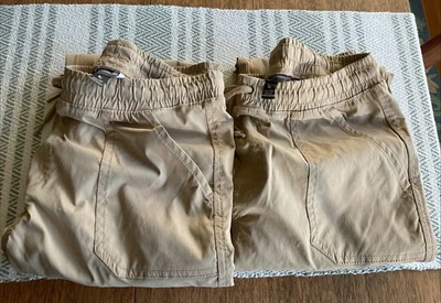 Dos Pantalones Jogger Eddie Bauer Niños 14 Caqui Bolsillos Carga Pierna Cónica Cordón Foto 1 de 4