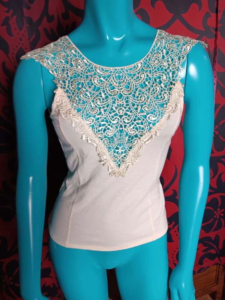 Camiseta sin mangas Derek Heart S blanca elástica de encaje coqueta bohemia años 90 de colección Foto 1 de 4