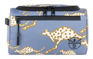 CHIEMSEE Jump N Fly Toiletry Bag Kulturbeutel Purple blaugrau Motiv Neu - Bild 1 von 4
