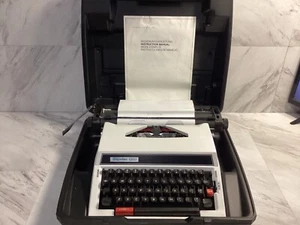 Swintec 1200 Manual Typewriter & Case-Manual - Picture 1 of 17