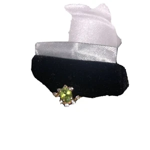 VINTAGE SOLID PLUMB 14 K GOLD NATURAL PERIDOT AND DIAMONDS RING SIZE 6.5 - Picture 1 of 9