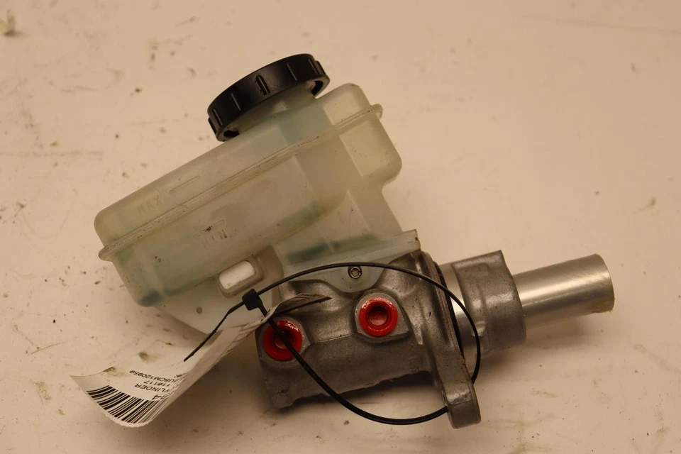 2009-2017 INFINITI FX35 FX37 FX50 QX70 POWER BRAKE MASTER CYLINDER W/ TANK OEM - Image 1 of 4