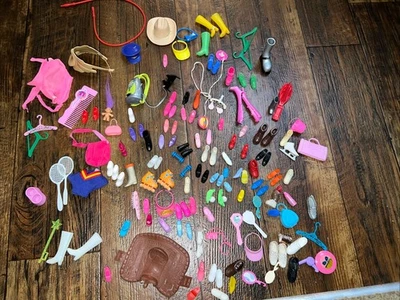 Zapatos y accesorios Barbie vintage años 70-90�� Foto 1 de 4