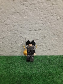 Lego Blackbeard 4192 4195 Pirates of the Caribbean Minifigure W/ Sword 100% Lego