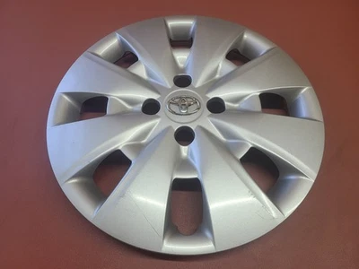 Cubierta de rueda tapacubos 2009-2012 Toyota Yaris 61154 15" OEM 4260252400 Foto 1 de 4