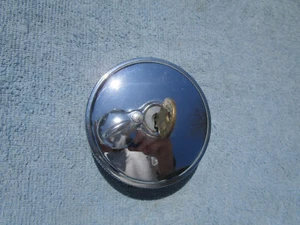 Locking Ford GM Mopar Gas Cap 1930s 1940s 1950s Car Pickup - Picture 1 of 3