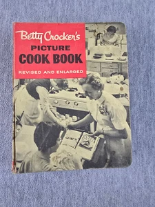 Vintage Betty Crockers Picture Cookbook Revised and Enlarged Binder - Imagen 1 de 11