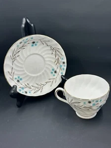 Taza de té y platillo vintage toscano fino inglés hueso China estrella del sur patas - Imagen 1 de 11