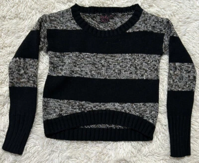 Take Out Sweater Long Sleeve Striped black White Knitted Cropped Women's Size M - Image 1 of 4