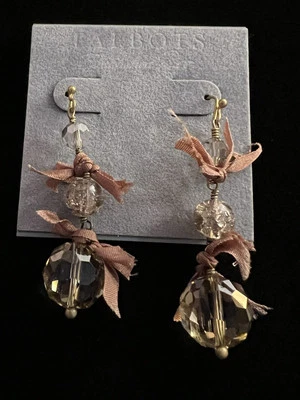 Pendientes de alambre francés vintage Talbots bola de cristal dorado y cintas rosas atadas Foto 1 de 3