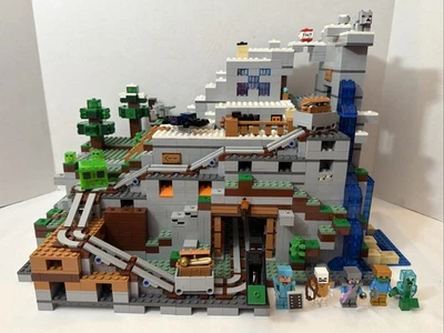 LEGO Minecraft Set #21137 - The Mountain Cave - 100% Complete W/ New Manual EUC - Image 1 of 4