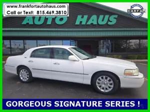2009 Lincoln Town Car Signature - Picture 1 of 12
