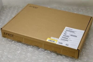 *NEW* JUNIPER 740-066715 - JNP-QSFP-AOCBO-5M, 4x 10Gigabit Breakout Cable 5m - Picture 1 of 4