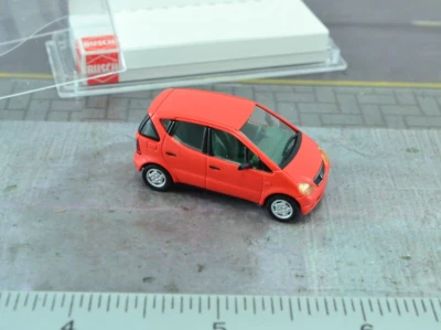 Coche Busch 48600 Mercedes Benz Clase A escala HO 1:87 Foto 1 de 3