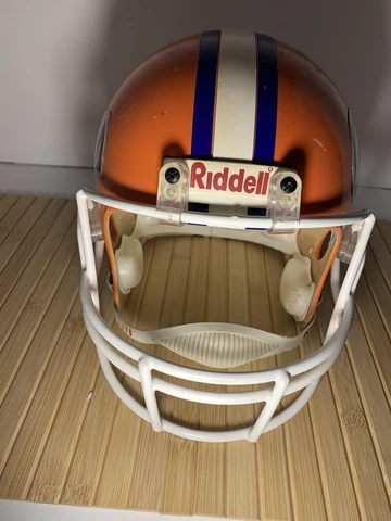 VINTAGE  FLA. GATORS RIDDELL REPLICA HELMET Cover