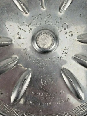 Estuche de carrete de película vintage Bell & Howell Hugo Meyer Filmador de película COMO ESTÁ Foto 1 de 4