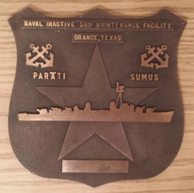 Placa de latón USN: instalación de mantenimiento de buques inactivos navales  Foto 1 de 2