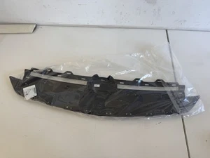 Opel Astra K Kühlergrill Kühlergitter Oberteil Innenteil vorne innen 13499726 - Bild 1 von 3