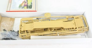 HO Walthers 932-5631 Rimorchio Treno 75' Centro Depresso Quattro Camion Vagone Piatto - Foto 1 di 2