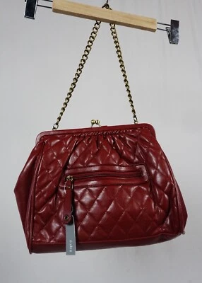 Apt. 9 Monederos Rojo Acolchado Bolso sin asas Correa de metal NUEVO Foto 1 de 4