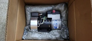 NIB Air Dimensions Dia-Vac Vacuum Pump M Series M161-BT-CA1, 115VAC, 60 Hz - Picture 1 of 6