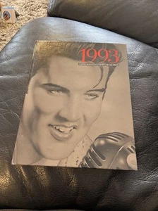 1993 USPS Commemorative Stamp Collection Year Book-with complete set stamps  - Picture 1 of 10