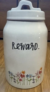 EUC! Rae Dunn "REWARD" Glas Artisan Collection Magenta Kanister Deckel Blume Blüten - Bild 1 von 10