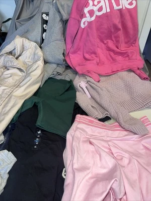 Bulk Lot of Girls Mixed Sizes Vans Gap Maxwell  Girls 8-12 Years Old - Image 1 of 4