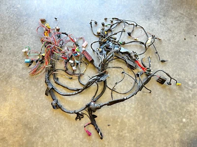 12-14 MERCEDES W204 C250 MONTAGEM DE CHICOTE DE FIOS DE FIAÇÃO DO COMPARTIMENTO DO MOTOR ESQUERDO E DIREITO - Imagem 1 de 4