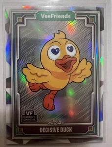 2025 Topps Chrome Vee Friends Decisive Duck Refractor🔥 - Picture 1 of 7