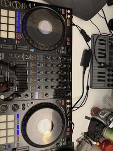 Pioneer DJ DDJ 1000 4 Channel rekordbox DJ Controller - 8617 - Picture 1 of 5