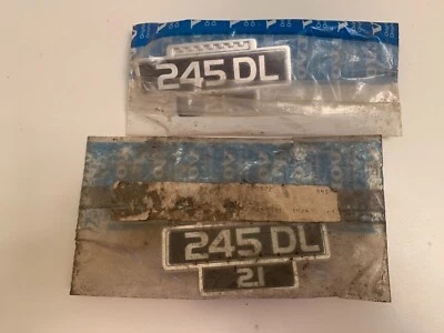Par (2) emblemas de guardabarros Volvo 240 245 DL 245DL 2.1 raro 1202418 NOS Foto 1 de 4
